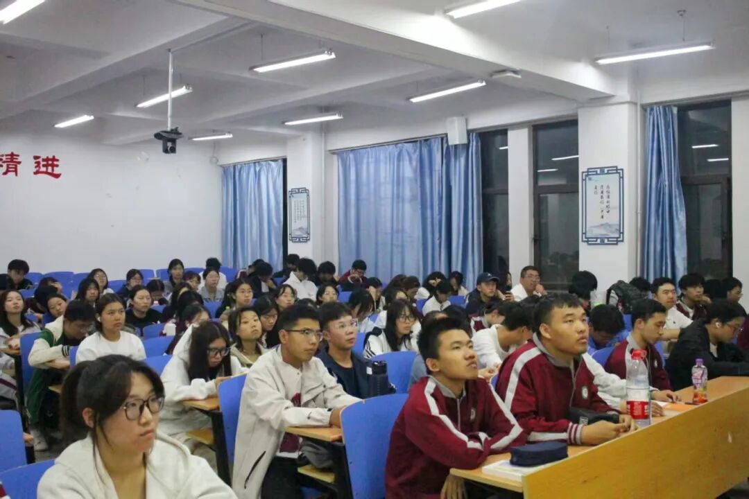微信图片_20250930194033_225_790.jpg
